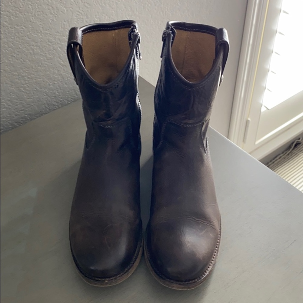 Frye Melissa Short boots size 6